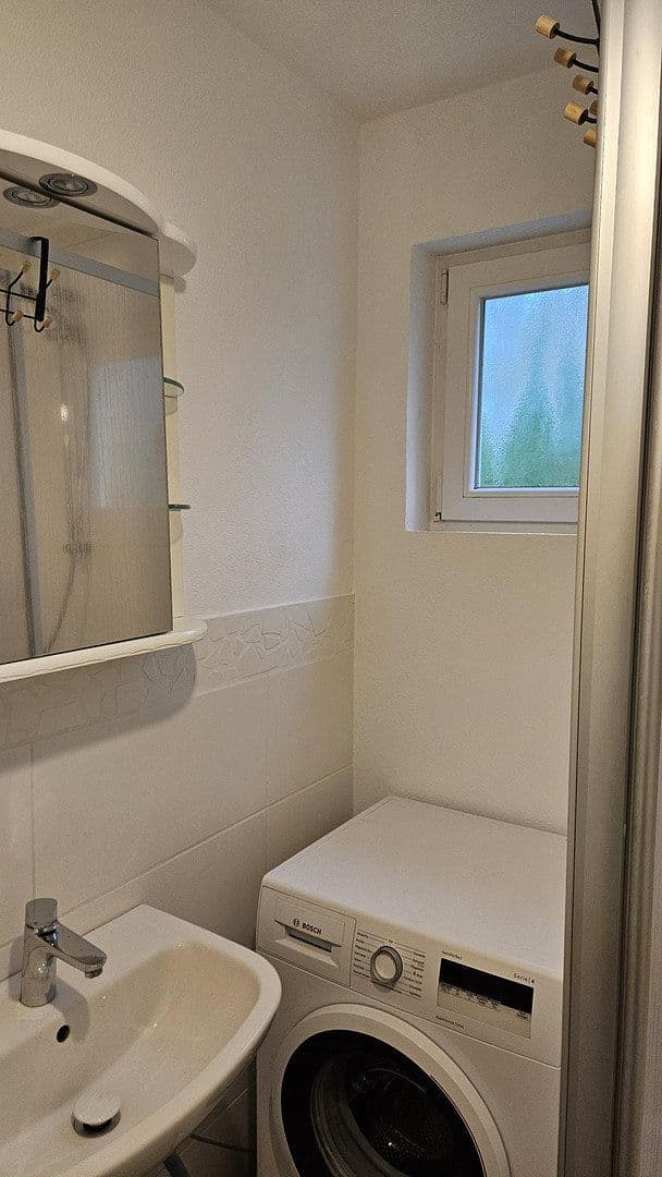 Prenájom bytu 3-izbový 60 m², Eutighofer Straße 22, Schwäbisch Gmünd, Bádensko-Wurttembersko Prenájom bytu 3-izbový 60 m², Eutighofer Straße 22, Schwäbisch Gmünd, Bádensko-Wurttembersko