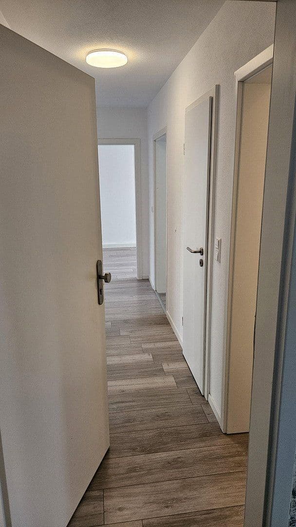 Prenájom bytu 3-izbový 60 m², Eutighofer Straße 22, Schwäbisch Gmünd, Bádensko-Wurttembersko Prenájom bytu 3-izbový 60 m², Eutighofer Straße 22, Schwäbisch Gmünd, Bádensko-Wurttembersko