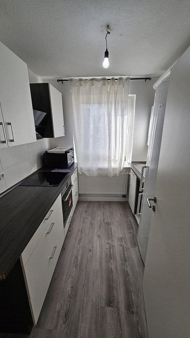 Prenájom bytu 3-izbový 60 m², Eutighofer Straße 22, Schwäbisch Gmünd, Bádensko-Wurttembersko Prenájom bytu 3-izbový 60 m², Eutighofer Straße 22, Schwäbisch Gmünd, Bádensko-Wurttembersko