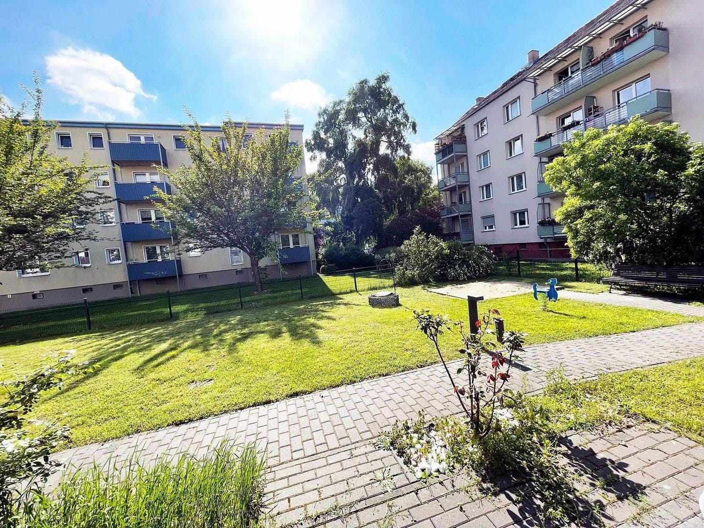 Prenájom bytu 1-izbový 47 m², Berlin, Berlín Prenájom bytu 1-izbový 47 m², Berlin, Berlín