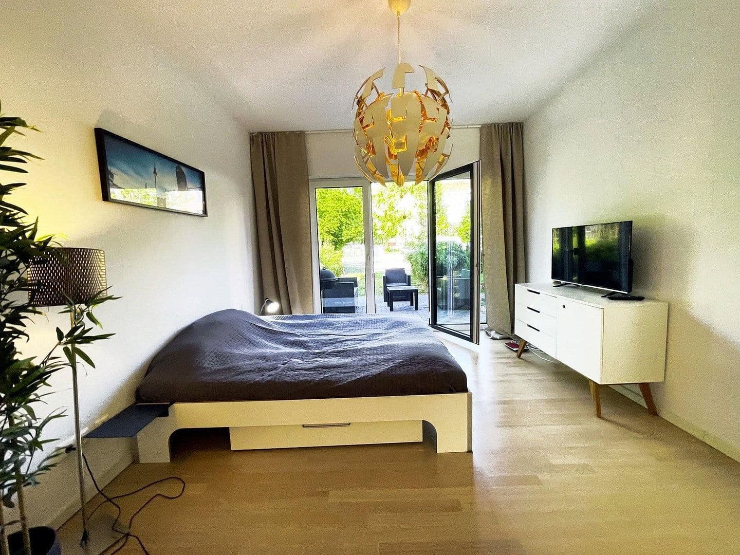 Prenájom bytu 1-izbový 47 m², Berlin, Berlín Prenájom bytu 1-izbový 47 m², Berlin, Berlín