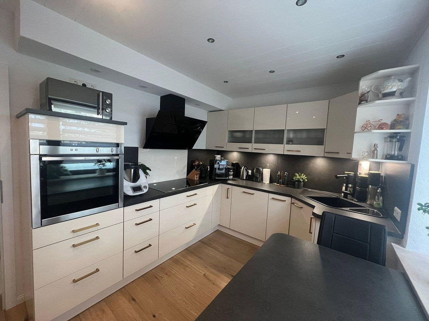 Predaj bytu 3-izbový 86 m², Göppingen, Bádensko-Wurttembersko Predaj bytu 3-izbový 86 m², Göppingen, Bádensko-Wurttembersko