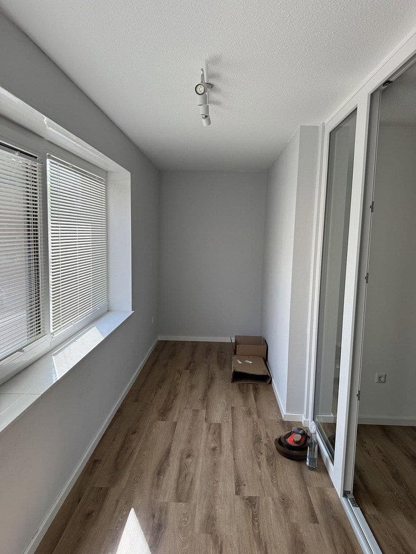 Prenájom bytu 3-izbový 80 m², Osnabrück, Dolné Sasko Prenájom bytu 3-izbový 80 m², Osnabrück, Dolné Sasko