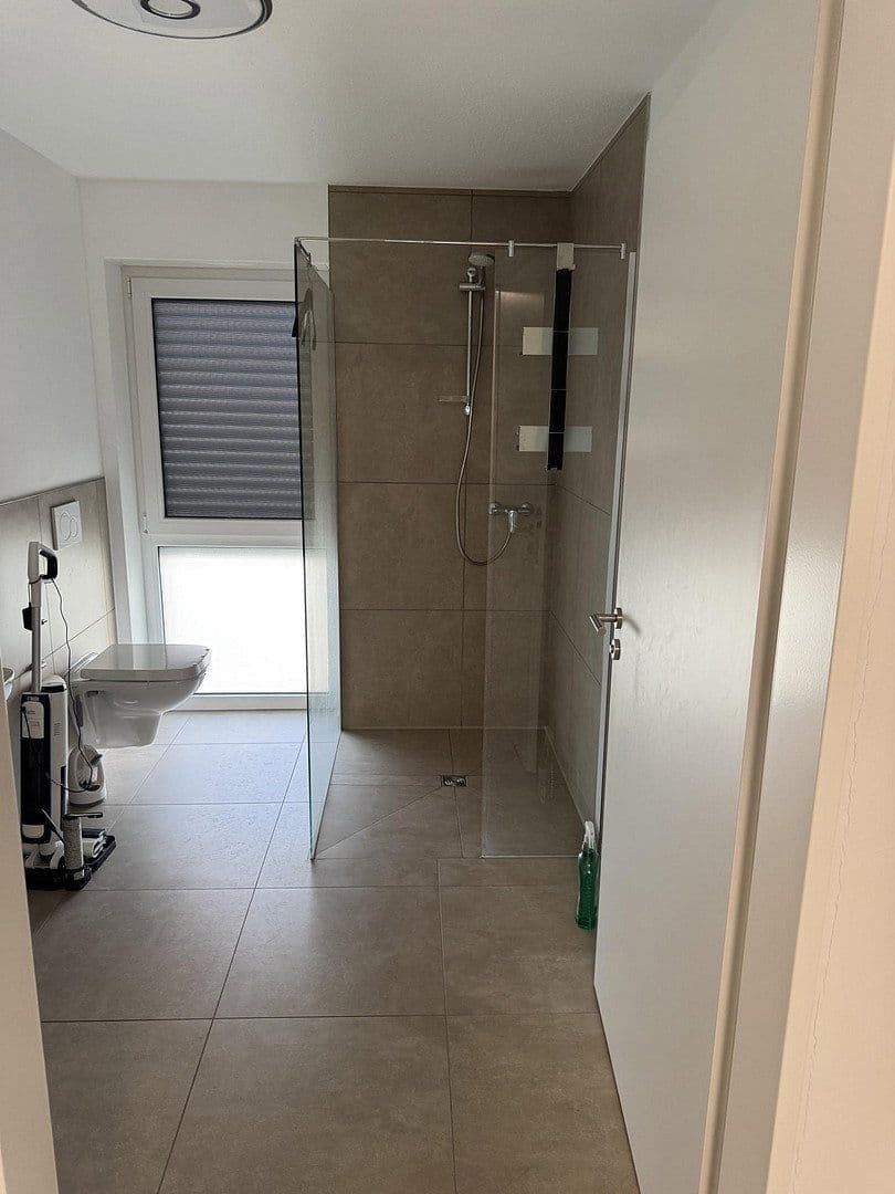 Prenájom bytu 3-izbový 80 m², Osnabrück, Dolné Sasko Prenájom bytu 3-izbový 80 m², Osnabrück, Dolné Sasko