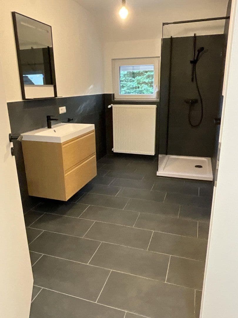 Predaj domu 113 m², pozemok 229 m², Villingen-Schwenningen, Bádensko-Wurttembersko Predaj domu 113 m², pozemok 229 m², Villingen-Schwenningen, Bádensko-Wurttembersko