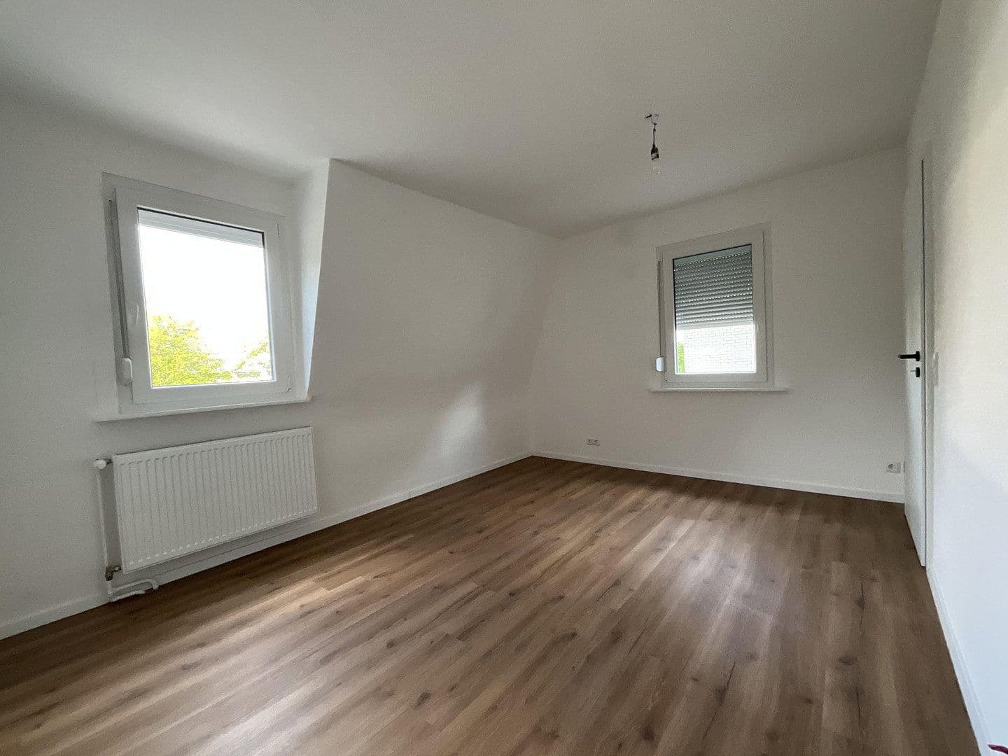 Predaj domu 113 m², pozemok 229 m², Villingen-Schwenningen, Bádensko-Wurttembersko Predaj domu 113 m², pozemok 229 m², Villingen-Schwenningen, Bádensko-Wurttembersko