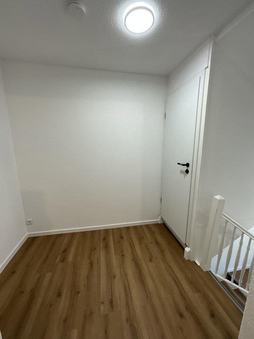 Predaj domu 113 m², pozemok 229 m², Villingen-Schwenningen, Bádensko-Wurttembersko Predaj domu 113 m², pozemok 229 m², Villingen-Schwenningen, Bádensko-Wurttembersko