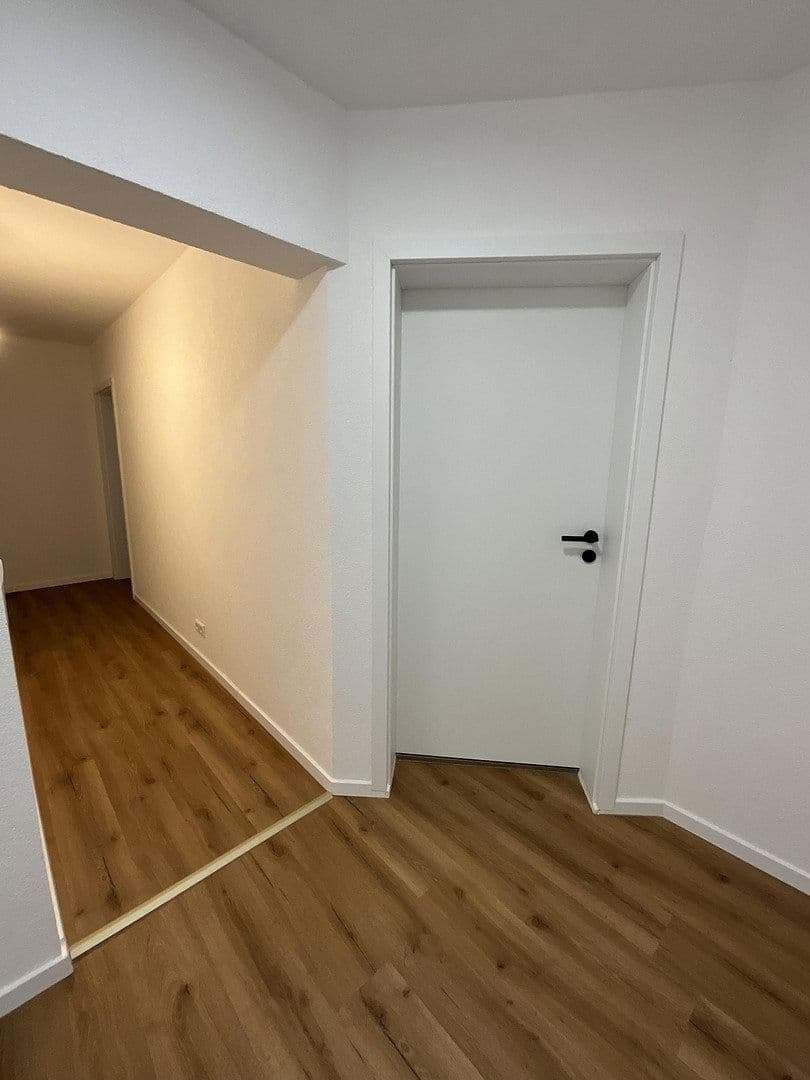 Predaj domu 113 m², pozemok 229 m², Villingen-Schwenningen, Bádensko-Wurttembersko Predaj domu 113 m², pozemok 229 m², Villingen-Schwenningen, Bádensko-Wurttembersko