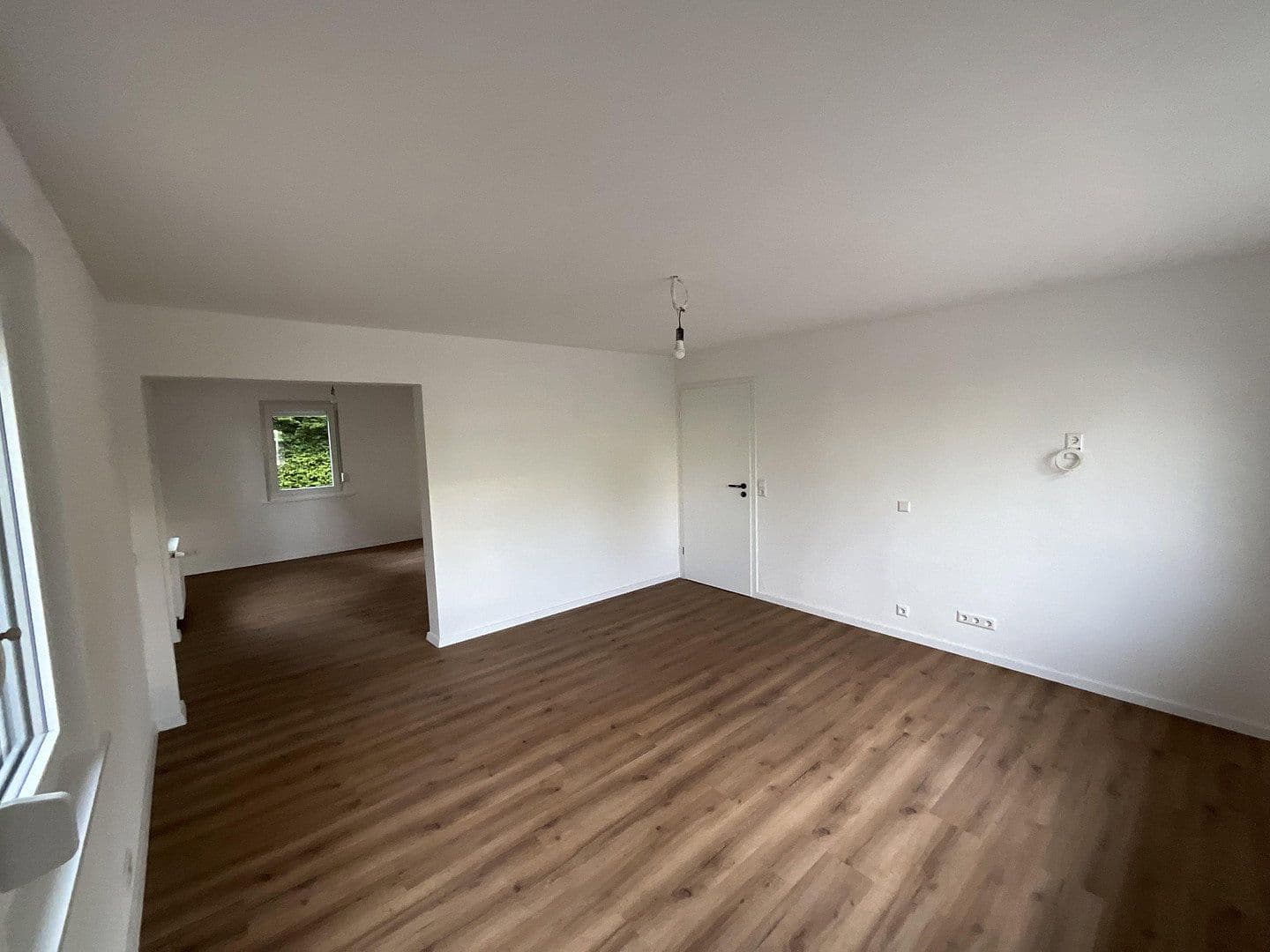 Predaj domu 113 m², pozemok 229 m², Villingen-Schwenningen, Bádensko-Wurttembersko Predaj domu 113 m², pozemok 229 m², Villingen-Schwenningen, Bádensko-Wurttembersko