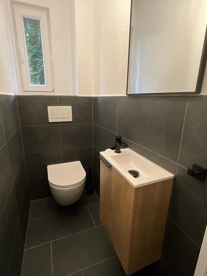 Predaj domu 113 m², pozemok 229 m², Villingen-Schwenningen, Bádensko-Wurttembersko Predaj domu 113 m², pozemok 229 m², Villingen-Schwenningen, Bádensko-Wurttembersko