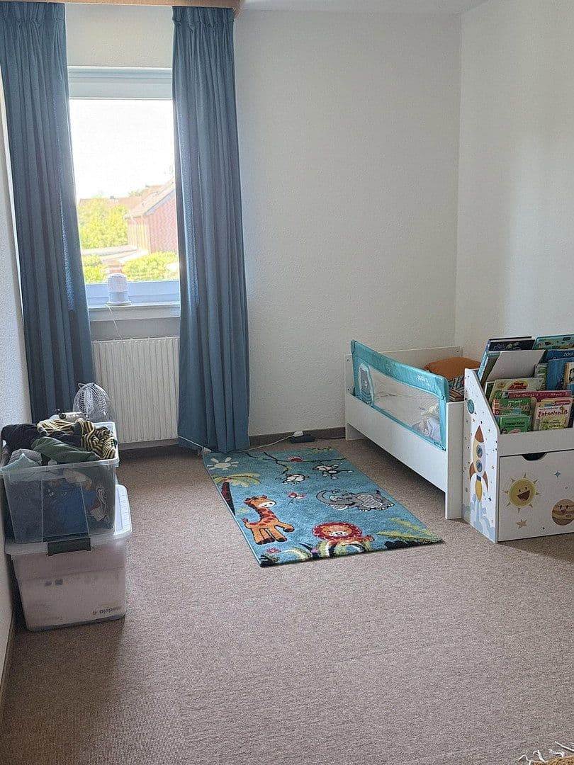 Prenájom domu 140 m², pozemok 218 m², Ratingen, Severné Porýnie - Westfálsko Prenájom domu 140 m², pozemok 218 m², Ratingen, Severné Porýnie - Westfálsko