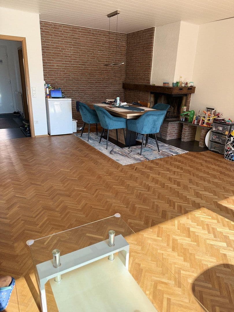 Prenájom domu 140 m², pozemok 218 m², Ratingen, Severné Porýnie - Westfálsko Prenájom domu 140 m², pozemok 218 m², Ratingen, Severné Porýnie - Westfálsko