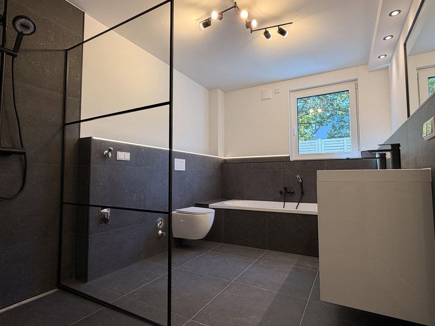 Predaj bytu 4-izbový 125 m², Nürnberg, Bavorsko Predaj bytu 4-izbový 125 m², Nürnberg, Bavorsko