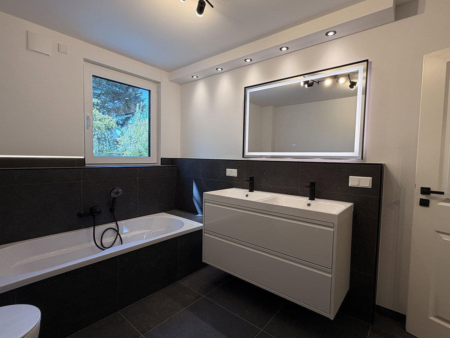 Predaj bytu 4-izbový 125 m², Nürnberg, Bavorsko Predaj bytu 4-izbový 125 m², Nürnberg, Bavorsko