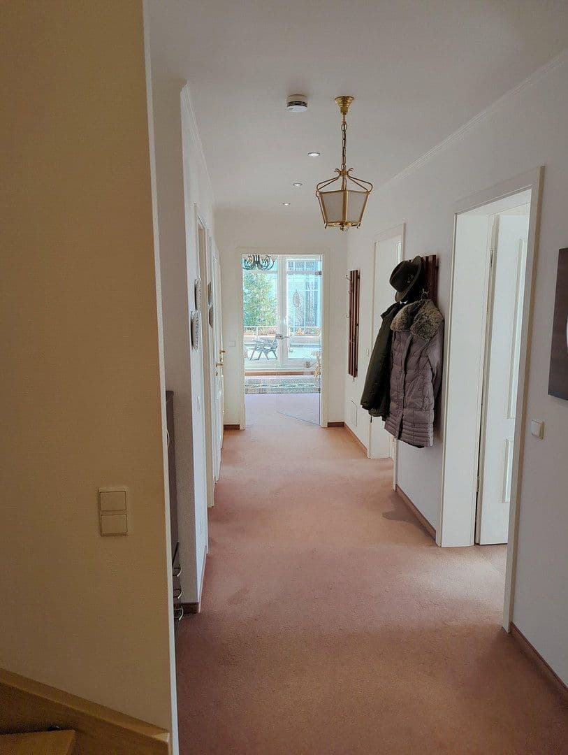 Predaj bytu 4-izbový 145 m², Hohen Neuendorf, Brandenbursko Predaj bytu 4-izbový 145 m², Hohen Neuendorf, Brandenbursko