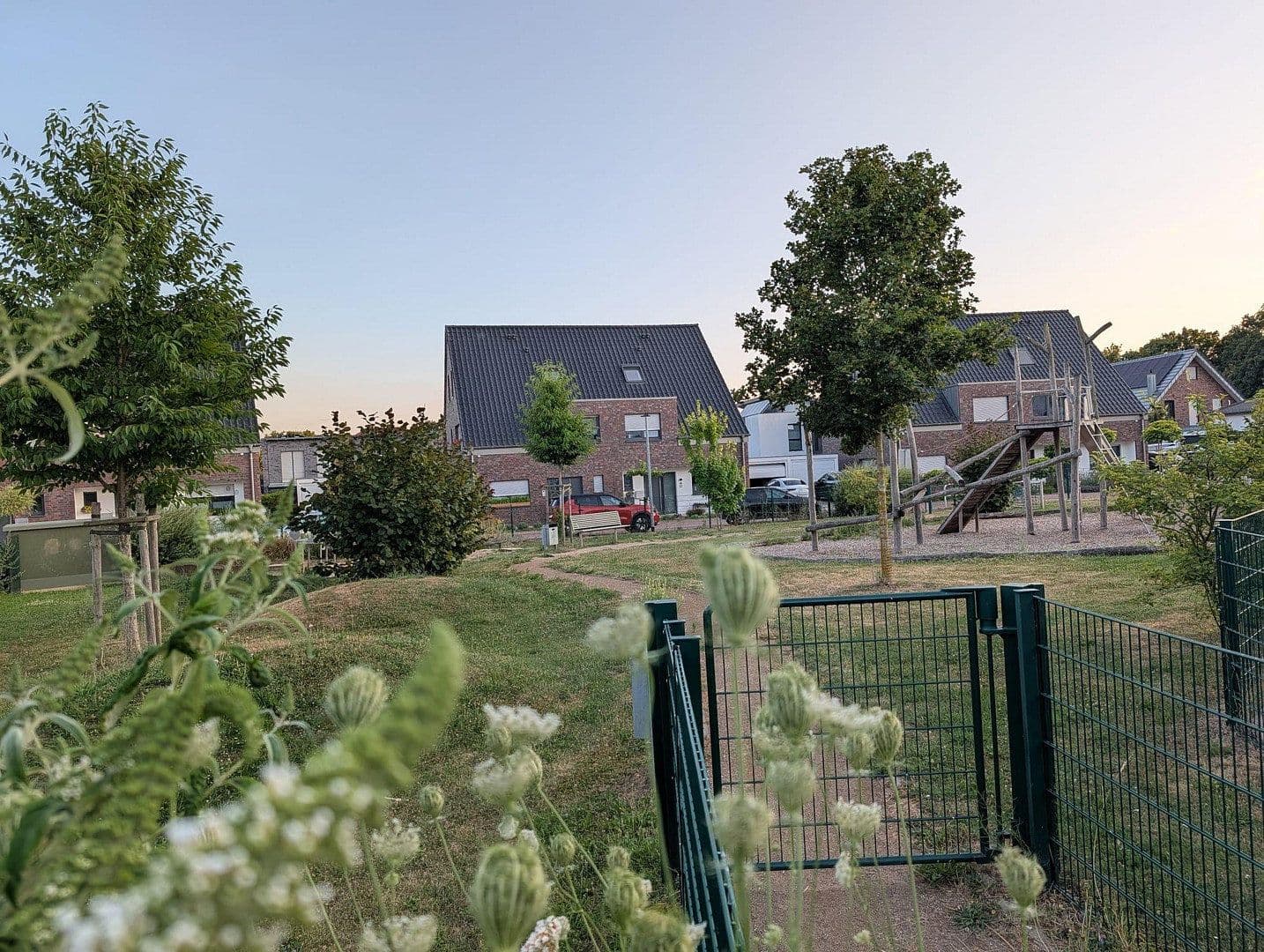 Predaj bytu 3-izbový 92 m², Rheinberg, Severné Porýnie - Westfálsko Predaj bytu 3-izbový 92 m², Rheinberg, Severné Porýnie - Westfálsko