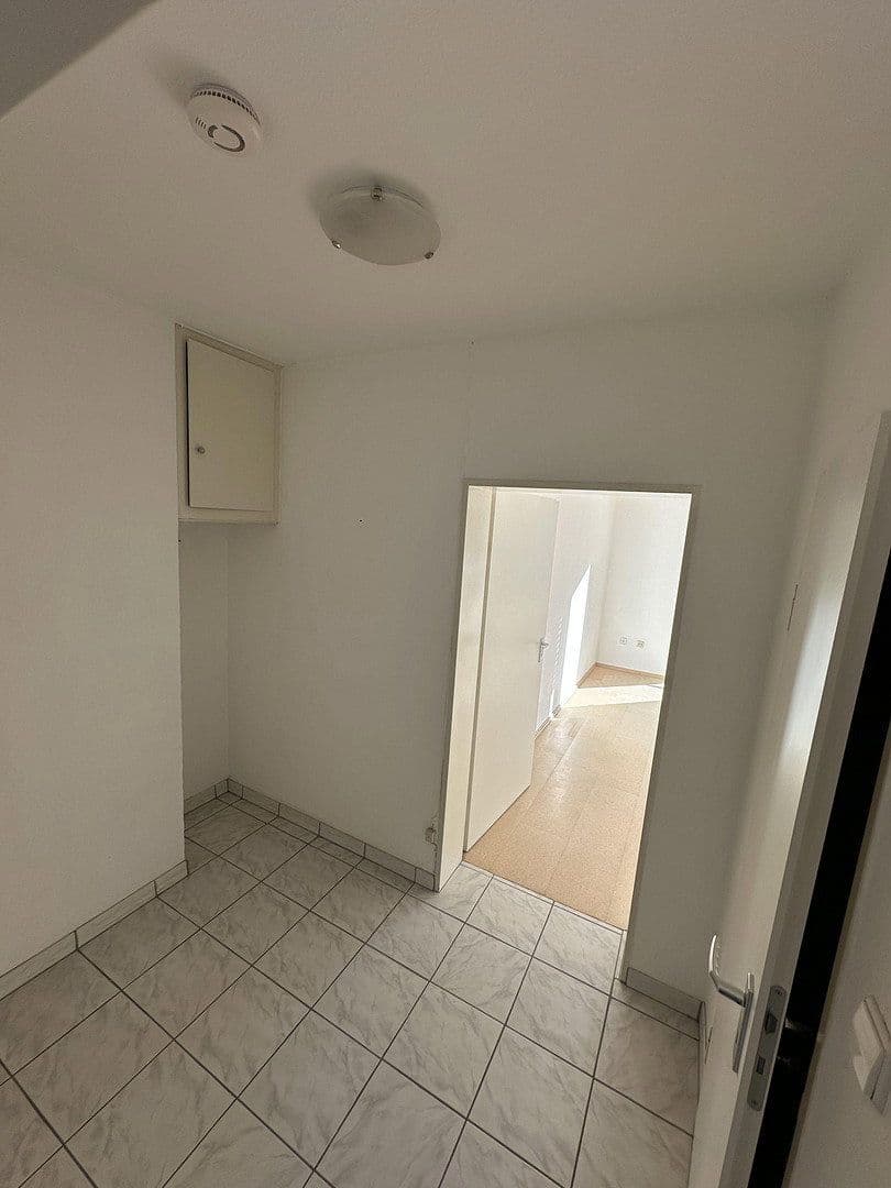 Prenájom bytu 1-izbový 41 m², Ludwigshafen am Rhein, Porýnie-Falcko Prenájom bytu 1-izbový 41 m², Ludwigshafen am Rhein, Porýnie-Falcko