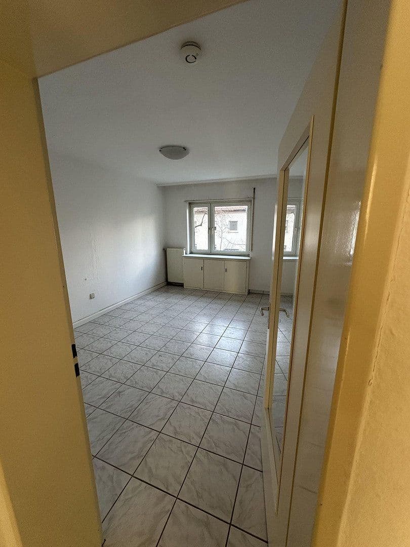 Prenájom bytu 1-izbový 41 m², Ludwigshafen am Rhein, Porýnie-Falcko Prenájom bytu 1-izbový 41 m², Ludwigshafen am Rhein, Porýnie-Falcko