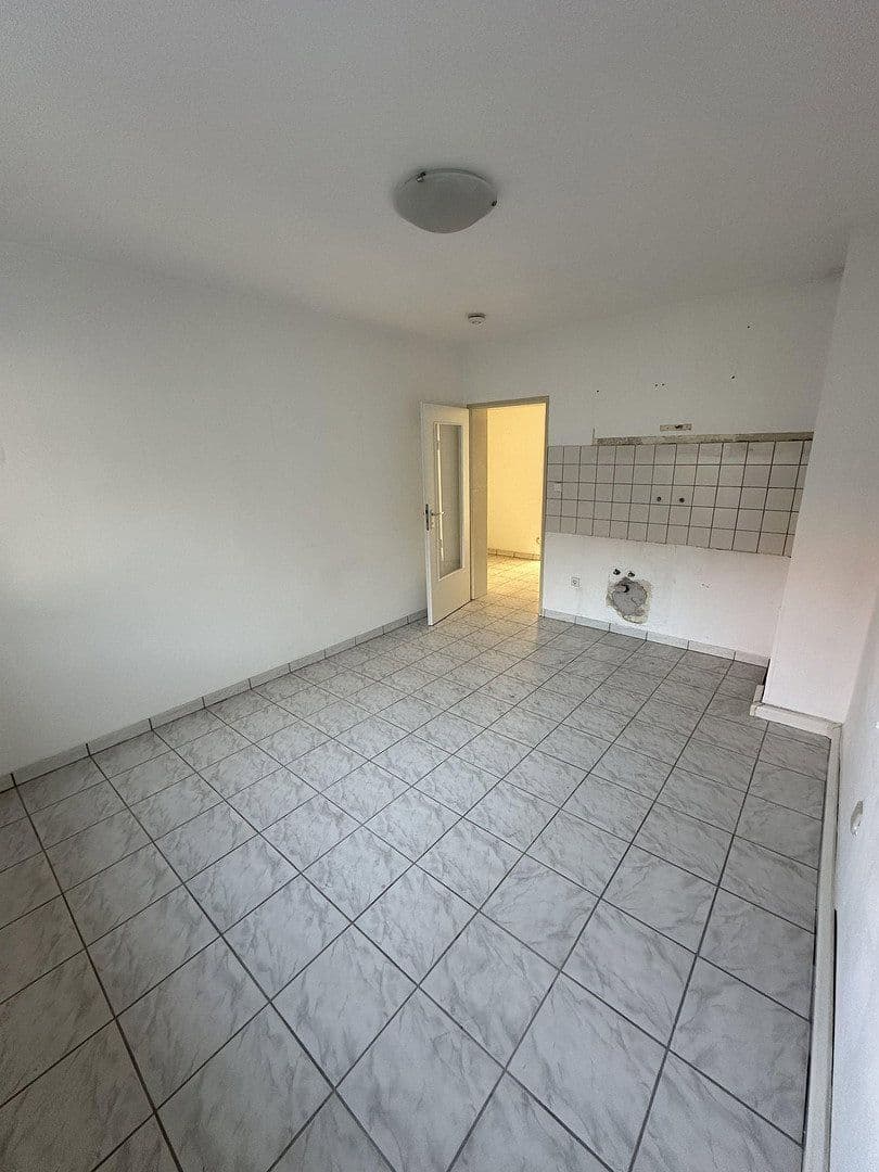 Prenájom bytu 1-izbový 41 m², Ludwigshafen am Rhein, Porýnie-Falcko Prenájom bytu 1-izbový 41 m², Ludwigshafen am Rhein, Porýnie-Falcko