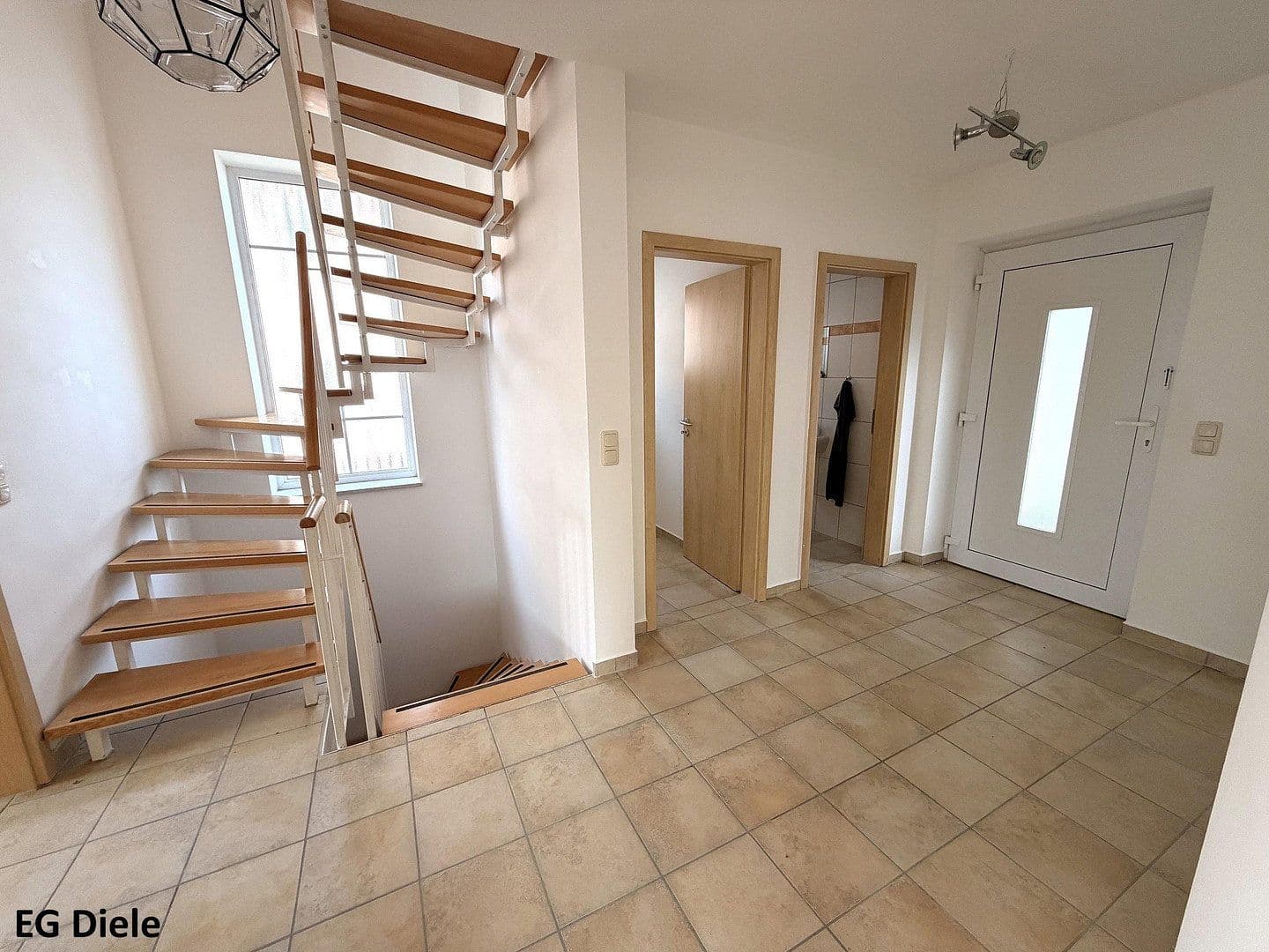 Predaj domu 120 m², pozemok 532 m², Neustadt an der Donau, Bavorsko Predaj domu 120 m², pozemok 532 m², Neustadt an der Donau, Bavorsko