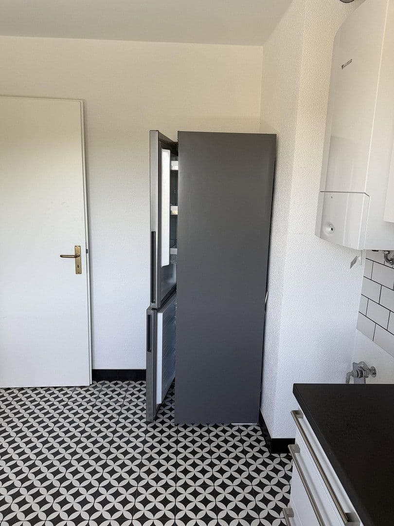 Prenájom bytu 2-izbový 68 m², Paulusstr. 22, Stuttgart West, Bádensko-Wurttembersko Prenájom bytu 2-izbový 68 m², Paulusstr. 22, Stuttgart West, Bádensko-Wurttembersko