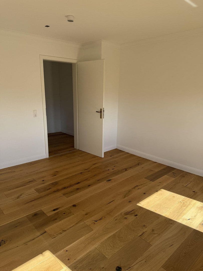Prenájom bytu 2-izbový 68 m², Paulusstr. 22, Stuttgart West, Bádensko-Wurttembersko Prenájom bytu 2-izbový 68 m², Paulusstr. 22, Stuttgart West, Bádensko-Wurttembersko