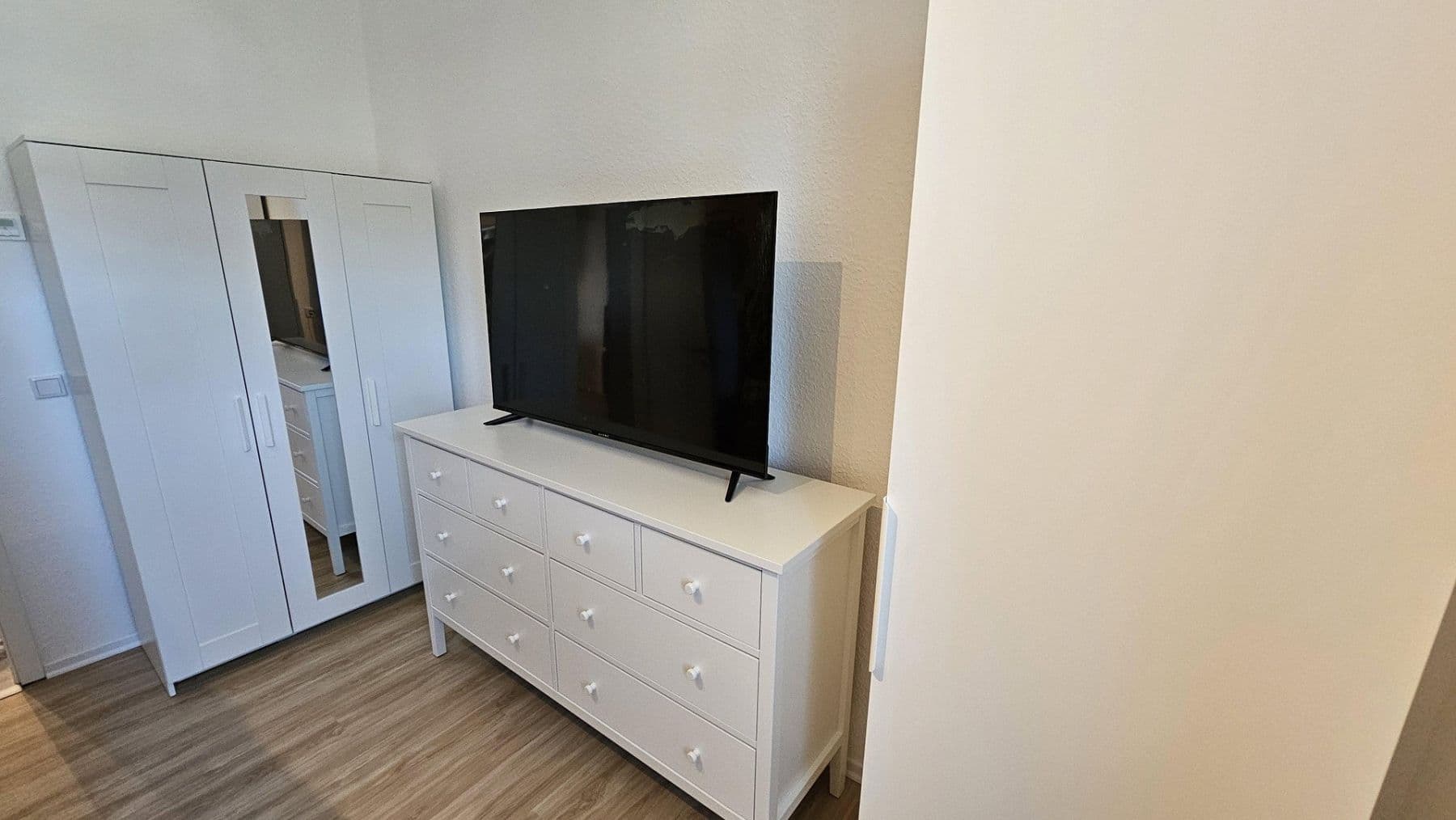 Prenájom bytu 1-izbový 31 m², Waldstraße 53, Duisburg, Severné Porýnie - Westfálsko Prenájom bytu 1-izbový 31 m², Waldstraße 53, Duisburg, Severné Porýnie - Westfálsko