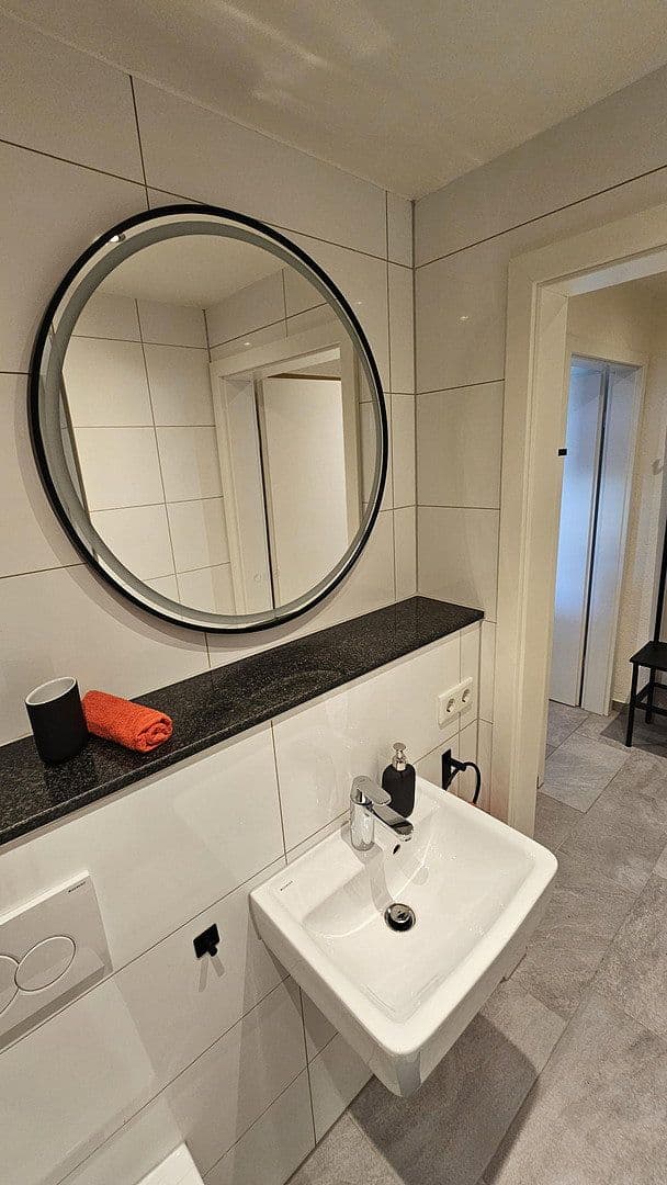 Prenájom bytu 1-izbový 31 m², Waldstraße 53, Duisburg, Severné Porýnie - Westfálsko Prenájom bytu 1-izbový 31 m², Waldstraße 53, Duisburg, Severné Porýnie - Westfálsko