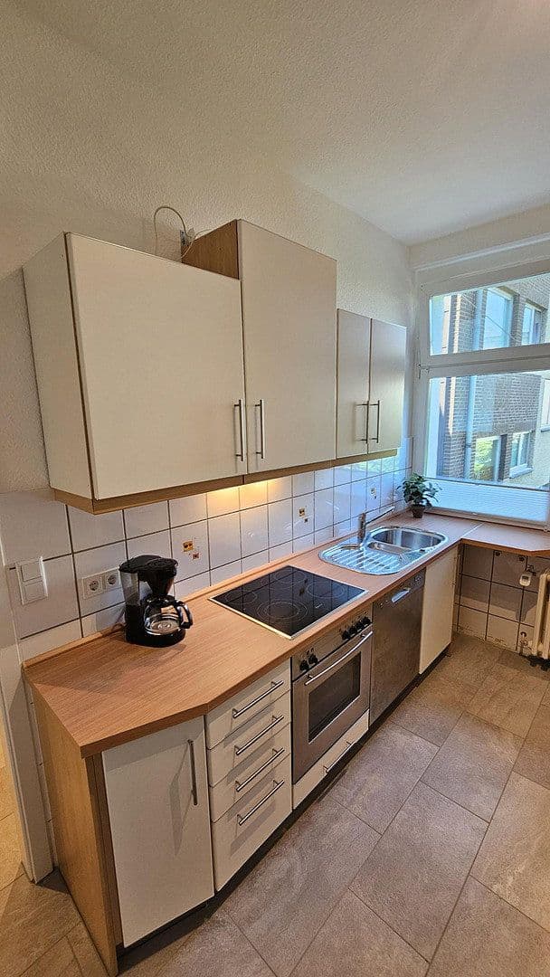 Prenájom bytu 1-izbový 31 m², Waldstraße 53, Duisburg, Severné Porýnie - Westfálsko Prenájom bytu 1-izbový 31 m², Waldstraße 53, Duisburg, Severné Porýnie - Westfálsko