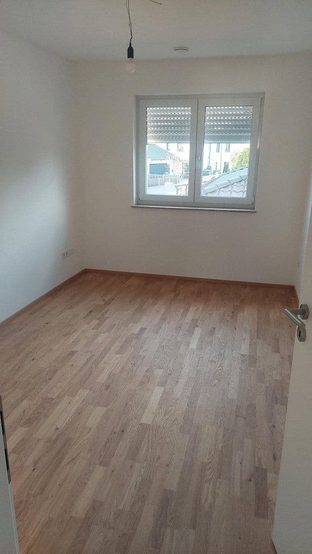 Prenájom bytu 4-izbový 111 m², Rothanger 16, Ehekirchen, Bavorsko Prenájom bytu 4-izbový 111 m², Rothanger 16, Ehekirchen, Bavorsko