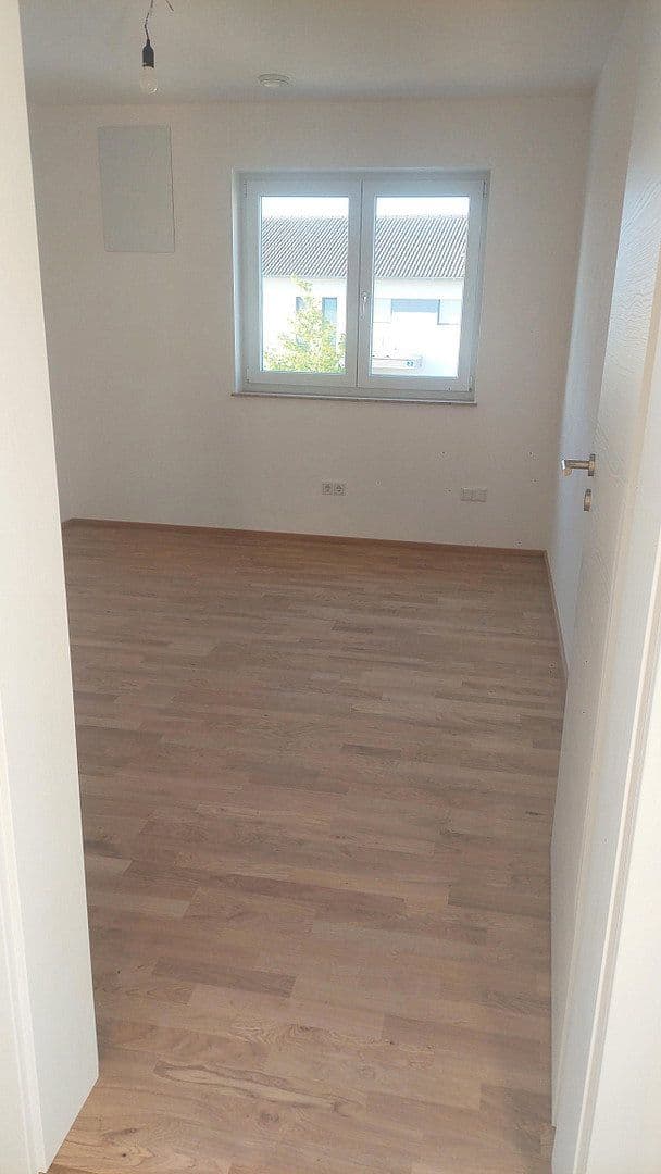 Prenájom bytu 4-izbový 111 m², Rothanger 16, Ehekirchen, Bavorsko Prenájom bytu 4-izbový 111 m², Rothanger 16, Ehekirchen, Bavorsko