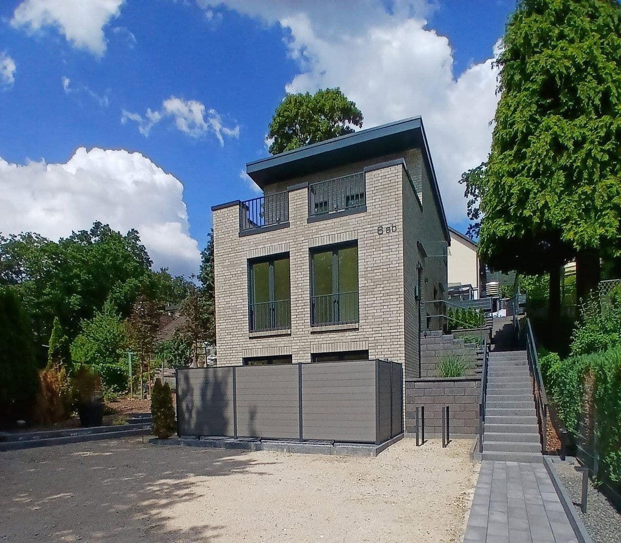 Prenájom bytu 2-izbový 75 m², Hamburg, Hamburg Prenájom bytu 2-izbový 75 m², Hamburg, Hamburg