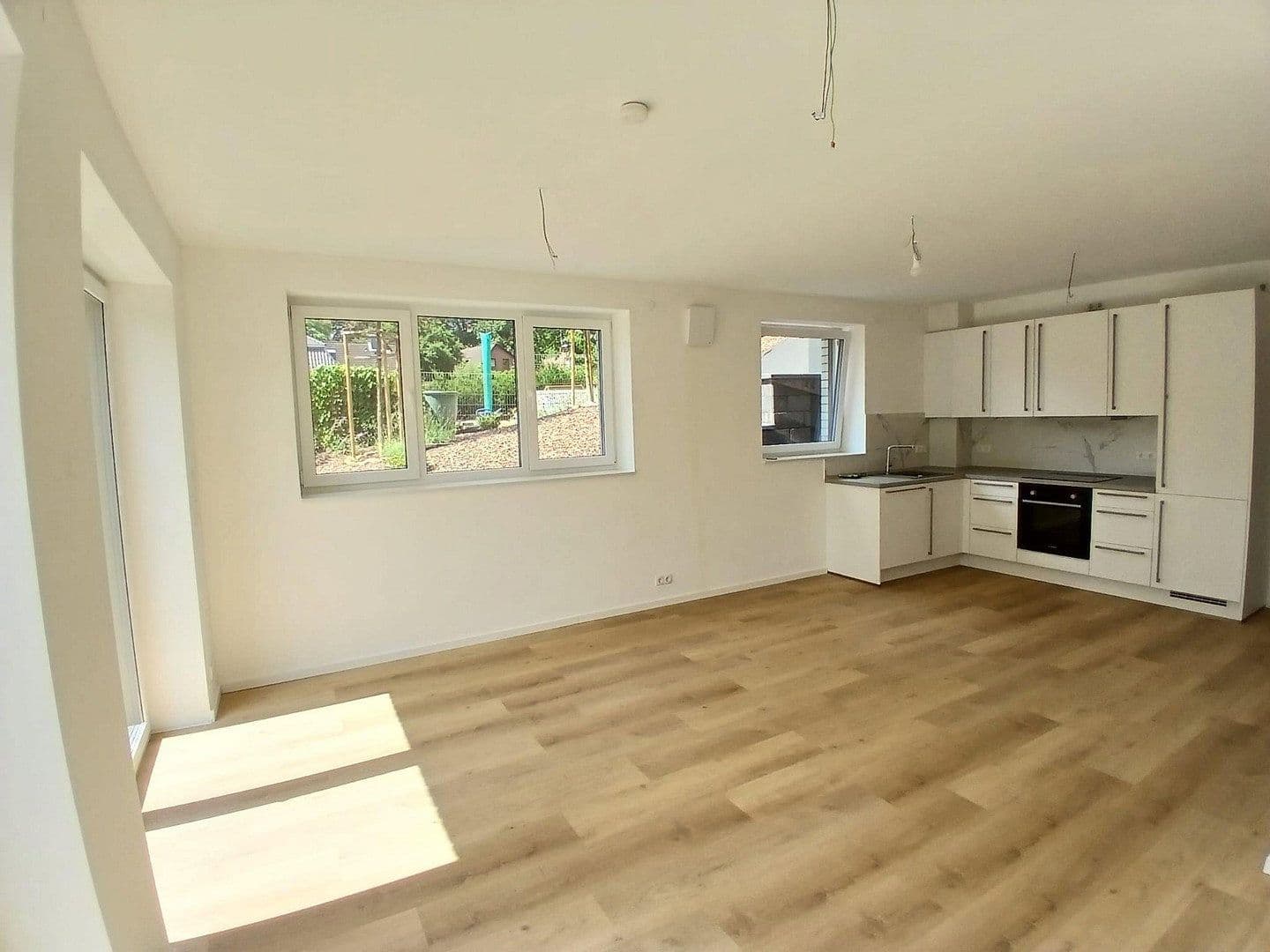Prenájom bytu 2-izbový 75 m², Hamburg, Hamburg Prenájom bytu 2-izbový 75 m², Hamburg, Hamburg