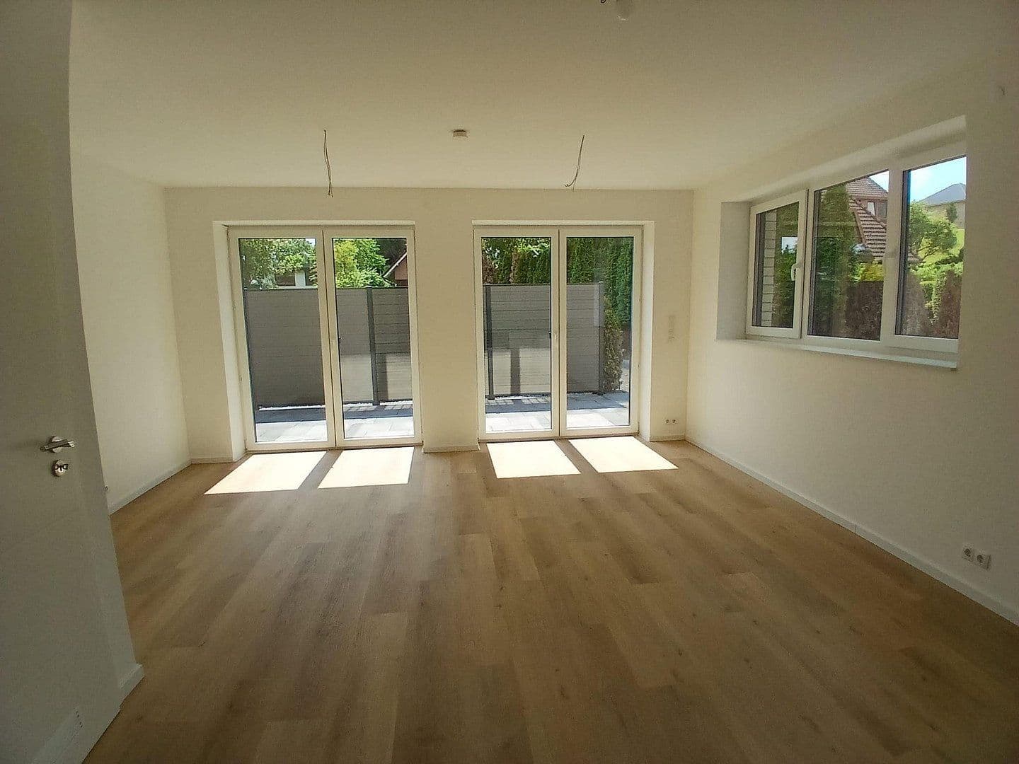 Prenájom bytu 2-izbový 75 m², Hamburg, Hamburg Prenájom bytu 2-izbový 75 m², Hamburg, Hamburg