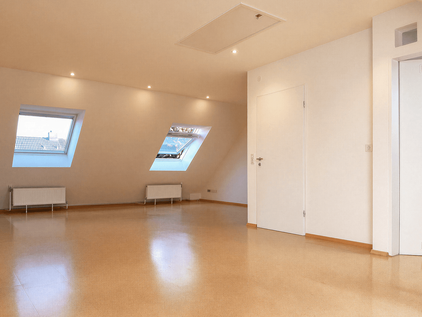 Predaj domu 194 m², pozemok 220 m², Hannover, Dolné Sasko Predaj domu 194 m², pozemok 220 m², Hannover, Dolné Sasko