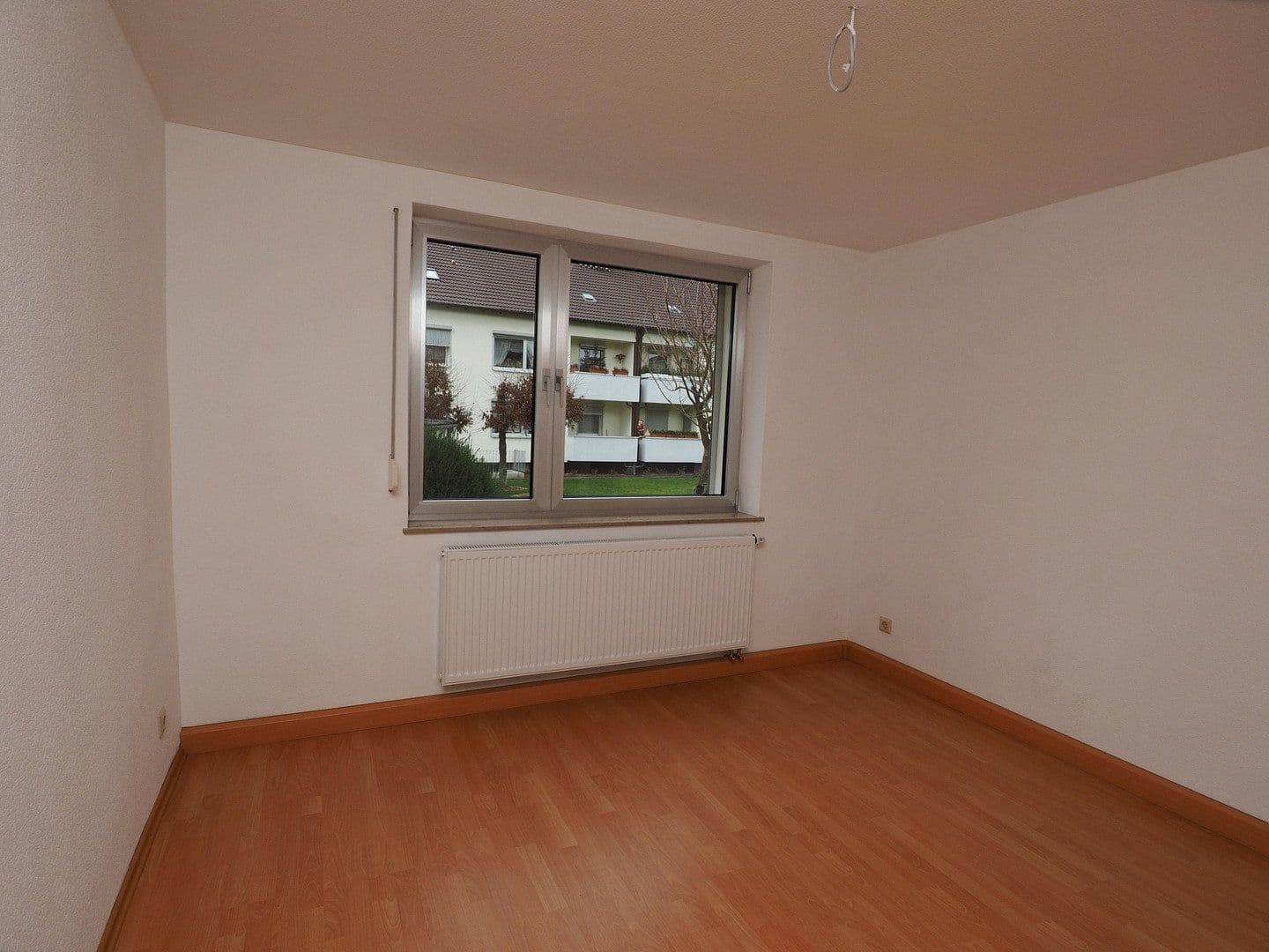 Prenájom bytu 3-izbový 60 m², Dortmund, Severné Porýnie - Westfálsko Prenájom bytu 3-izbový 60 m², Dortmund, Severné Porýnie - Westfálsko