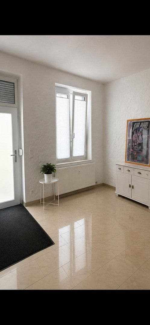 Prenájom bytu 2-izbový 86 m², Liebenzeller Str.3, Neuhausen, Bádensko-Wurttembersko Prenájom bytu 2-izbový 86 m², Liebenzeller Str.3, Neuhausen, Bádensko-Wurttembersko