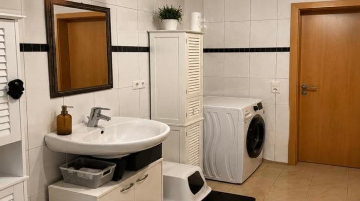 Prenájom bytu 2-izbový 86 m², Liebenzeller Str.3, Neuhausen, Bádensko-Wurttembersko Prenájom bytu 2-izbový 86 m², Liebenzeller Str.3, Neuhausen, Bádensko-Wurttembersko
