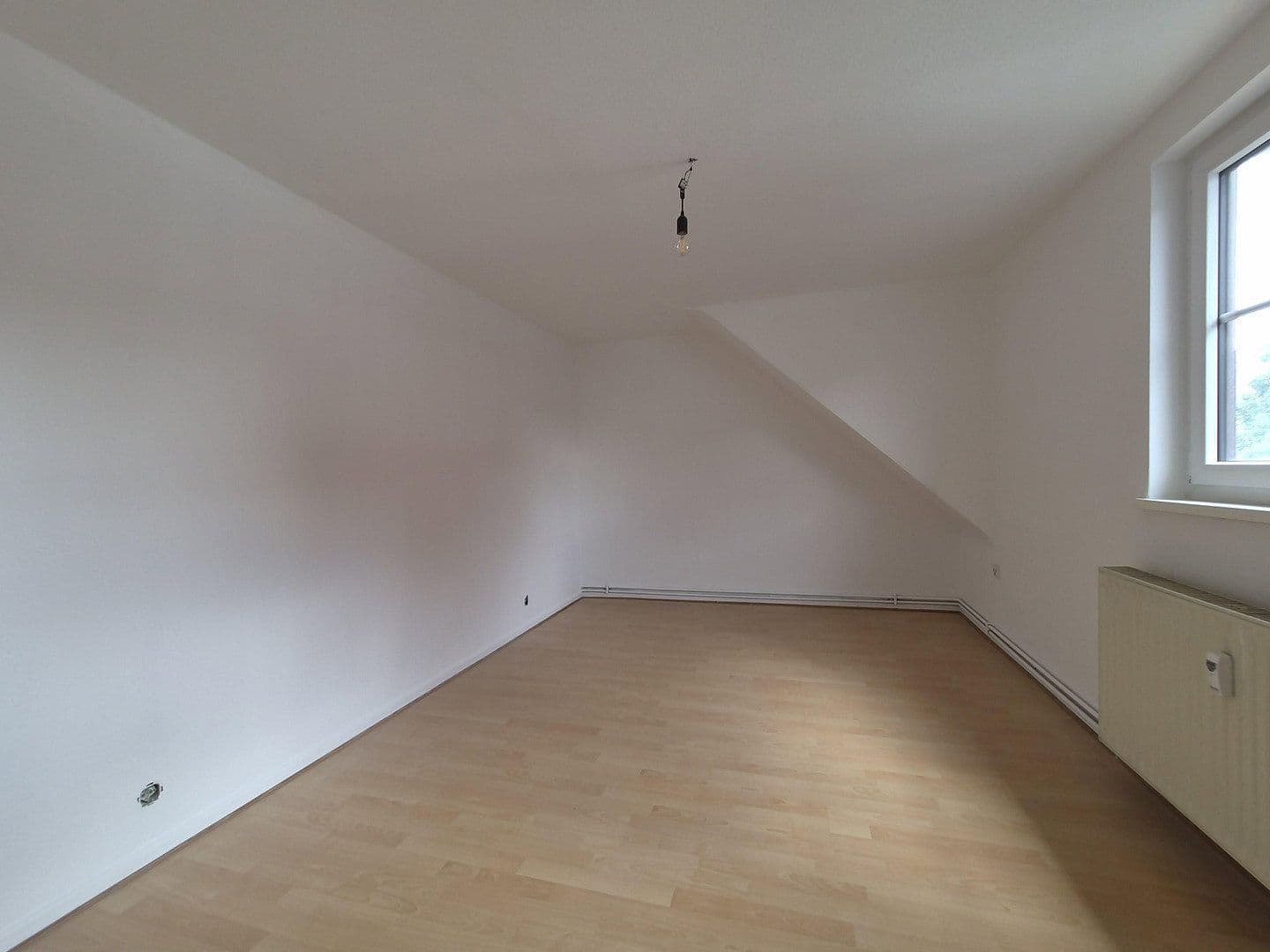 Prenájom domu 92 m², pozemok 91 m², Sinntal, Hesensko Prenájom domu 92 m², pozemok 91 m², Sinntal, Hesensko