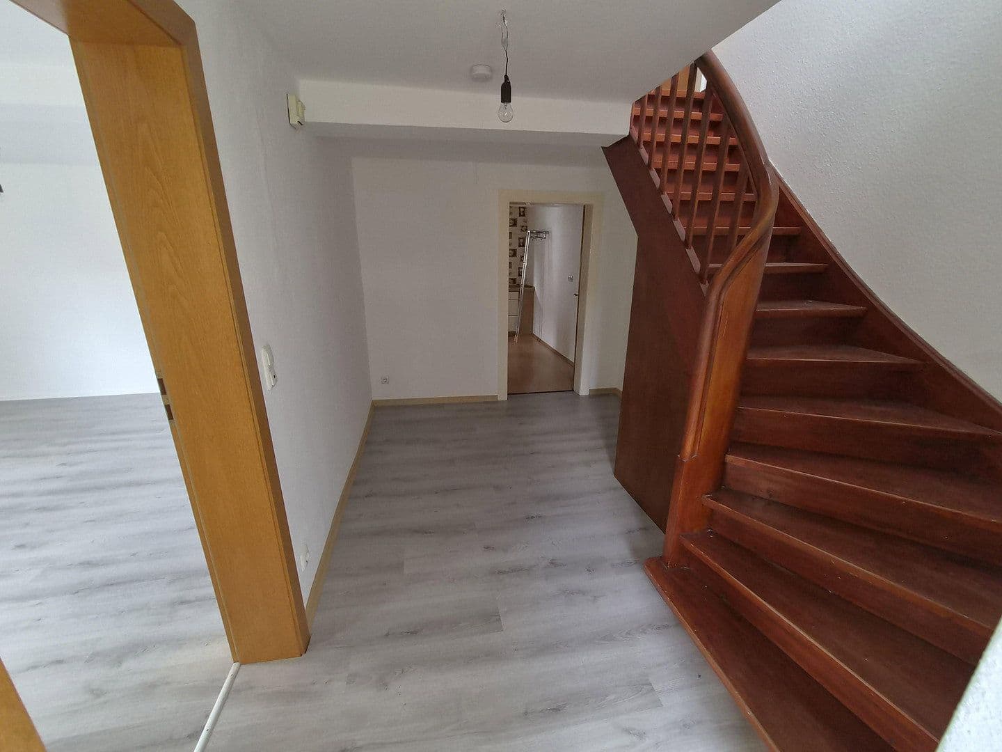Prenájom domu 92 m², pozemok 91 m², Sinntal, Hesensko Prenájom domu 92 m², pozemok 91 m², Sinntal, Hesensko