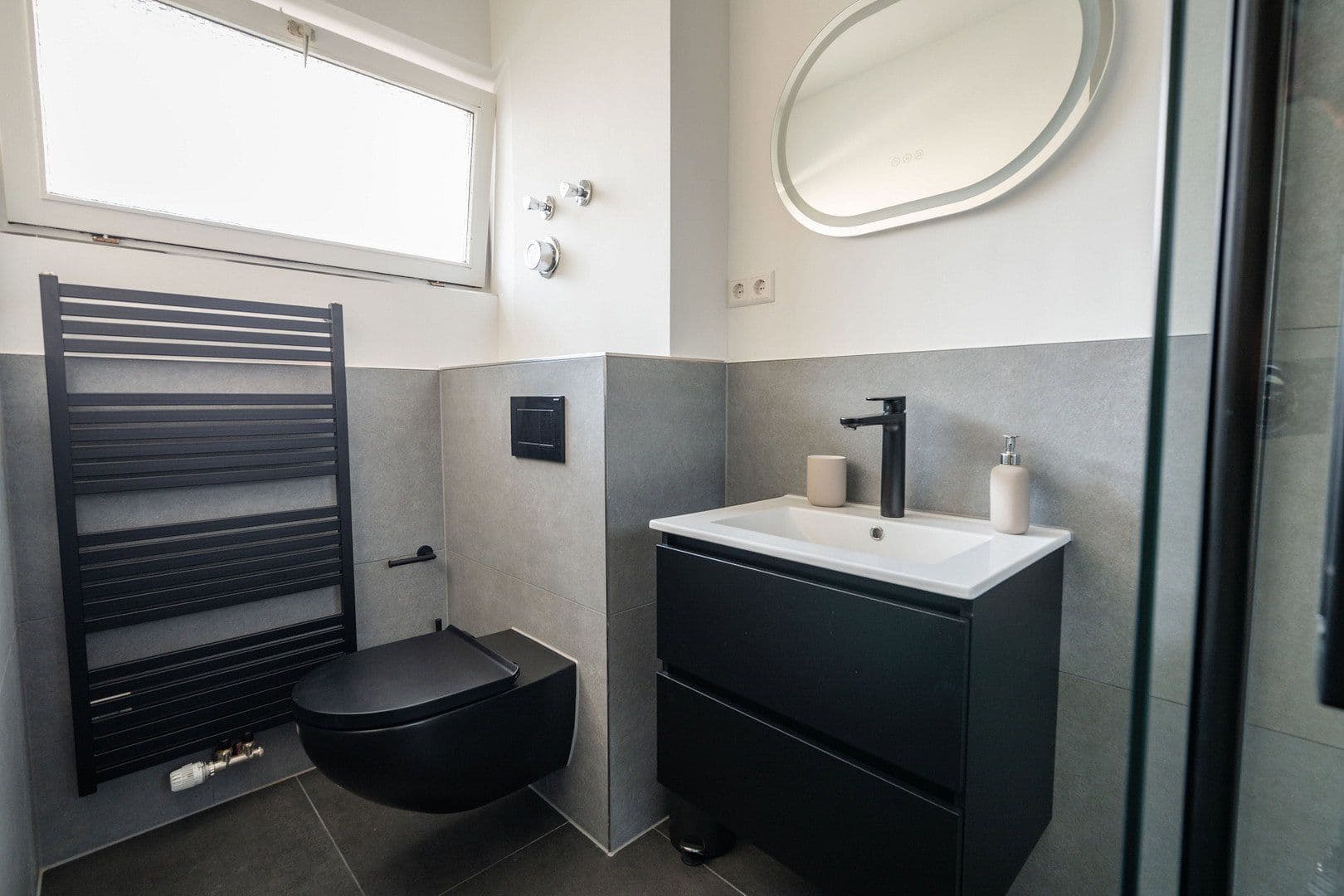 Prenájom bytu 1-izbový 35 m², Hans-Sachs-Str. 2, München, Bavorsko Prenájom bytu 1-izbový 35 m², Hans-Sachs-Str. 2, München, Bavorsko