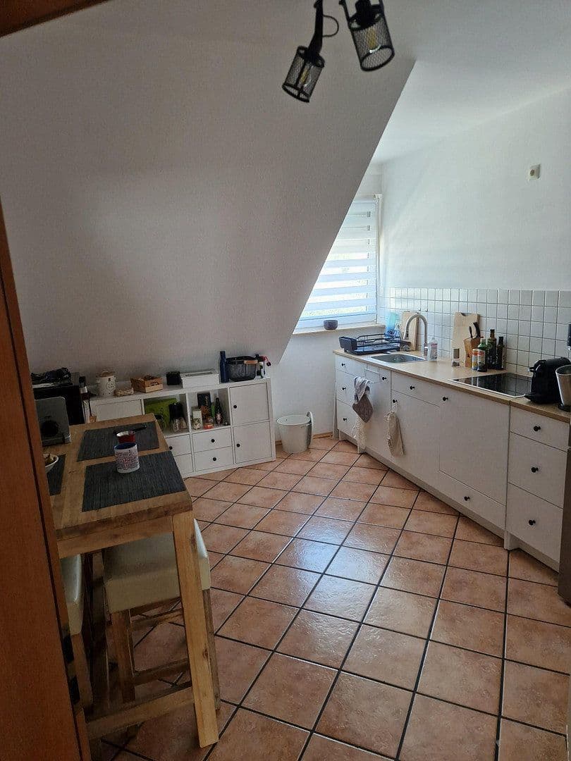 Prenájom bytu 3-izbový 73 m², Schloßstraße 25a, Edesheim, Porýnie-Falcko Prenájom bytu 3-izbový 73 m², Schloßstraße 25a, Edesheim, Porýnie-Falcko