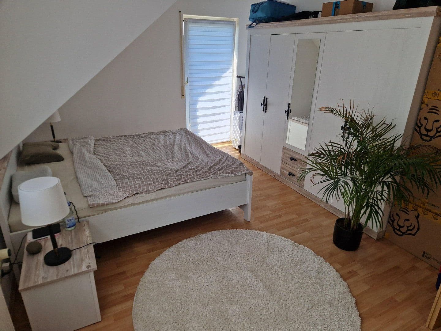 Prenájom bytu 3-izbový 73 m², Schloßstraße 25a, Edesheim, Porýnie-Falcko Prenájom bytu 3-izbový 73 m², Schloßstraße 25a, Edesheim, Porýnie-Falcko