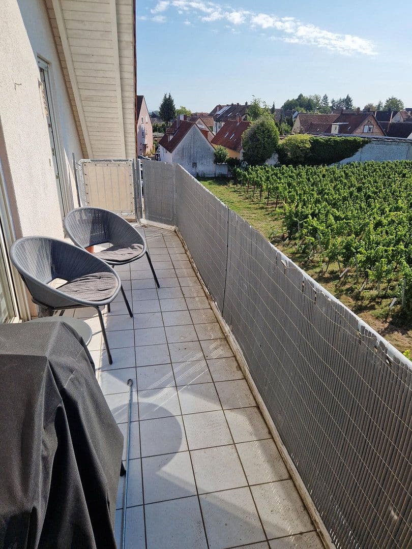 Prenájom bytu 3-izbový 73 m², Schloßstraße 25a, Edesheim, Porýnie-Falcko Prenájom bytu 3-izbový 73 m², Schloßstraße 25a, Edesheim, Porýnie-Falcko