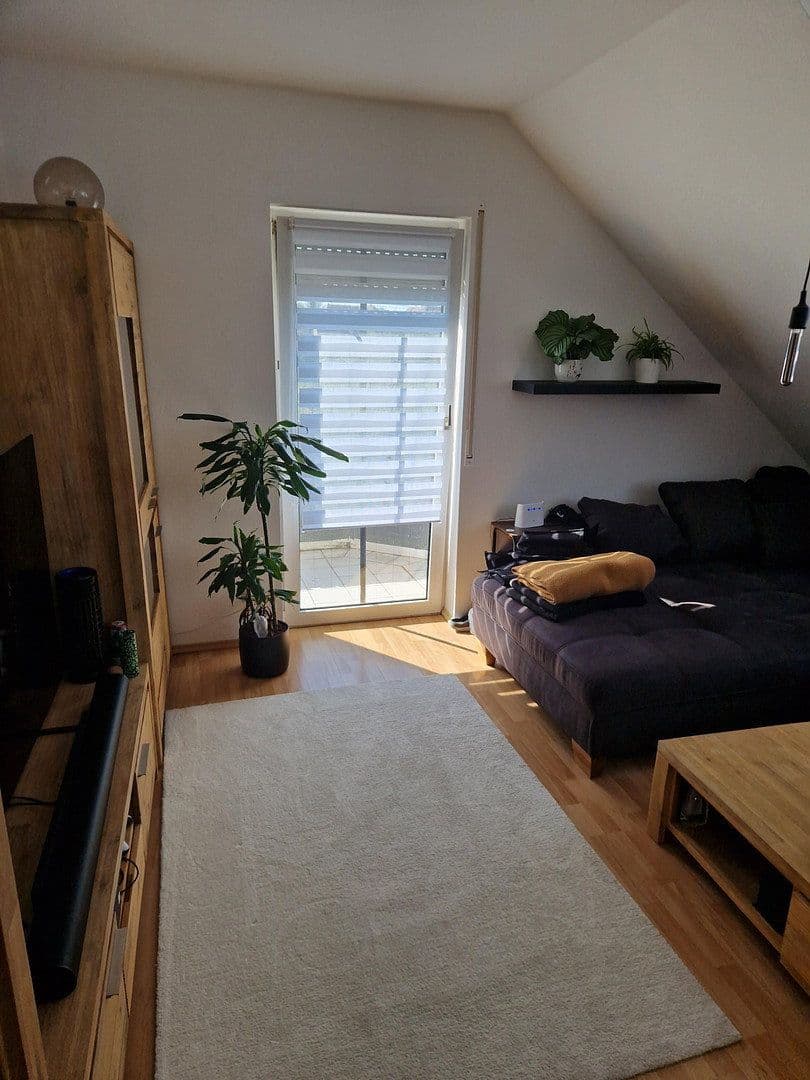 Prenájom bytu 3-izbový 73 m², Schloßstraße 25a, Edesheim, Porýnie-Falcko Prenájom bytu 3-izbový 73 m², Schloßstraße 25a, Edesheim, Porýnie-Falcko