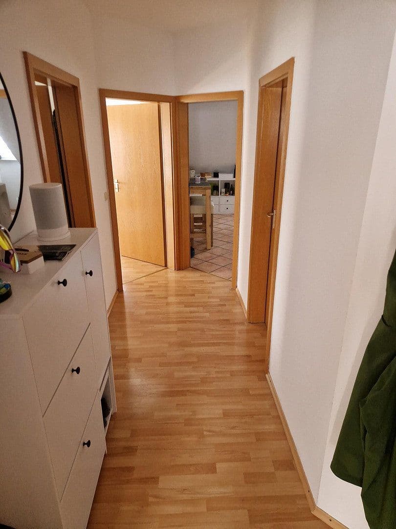 Prenájom bytu 3-izbový 73 m², Schloßstraße 25a, Edesheim, Porýnie-Falcko Prenájom bytu 3-izbový 73 m², Schloßstraße 25a, Edesheim, Porýnie-Falcko