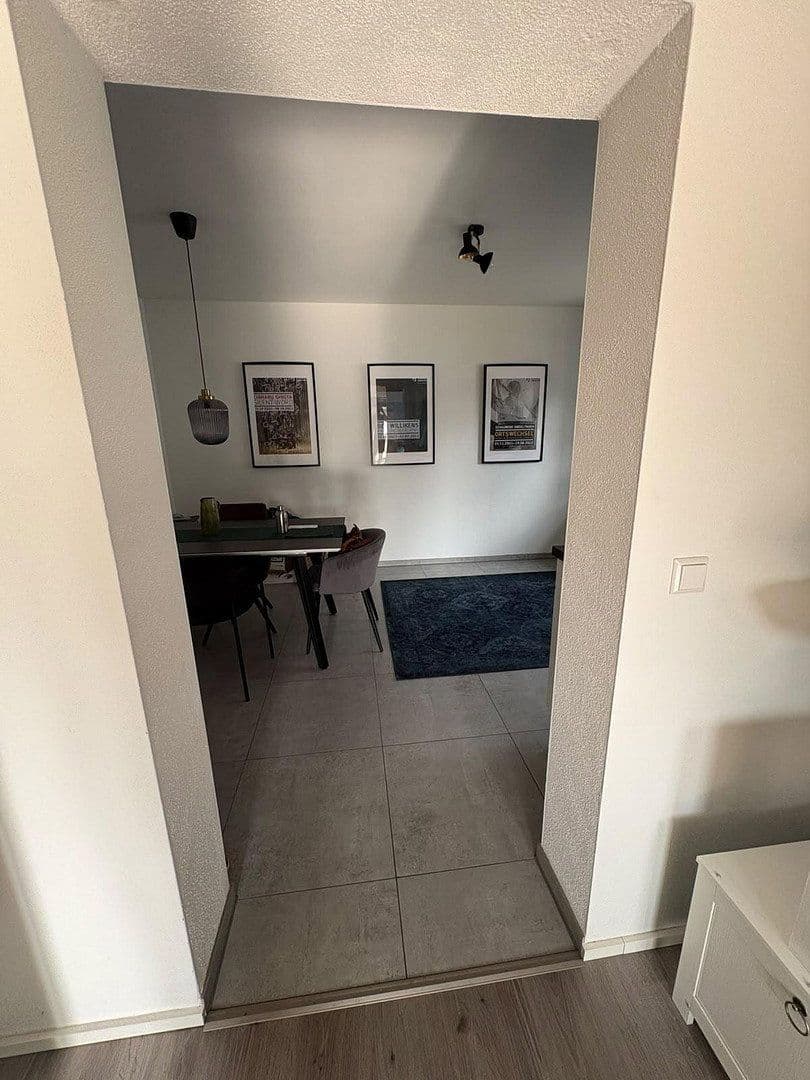 Prenájom bytu 2-izbový 93 m², Am Seltengraben 4, Rottenburg am Neckar, Bádensko-Wurttembersko Prenájom bytu 2-izbový 93 m², Am Seltengraben 4, Rottenburg am Neckar, Bádensko-Wurttembersko