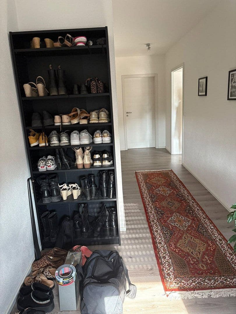 Prenájom bytu 2-izbový 93 m², Am Seltengraben 4, Rottenburg am Neckar, Bádensko-Wurttembersko Prenájom bytu 2-izbový 93 m², Am Seltengraben 4, Rottenburg am Neckar, Bádensko-Wurttembersko