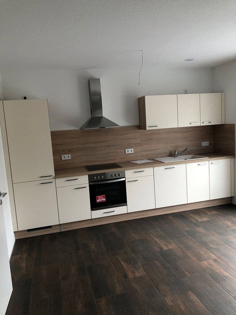 Prenájom domu 139 m², pozemok 225 m², Mühltal, Hesensko Prenájom domu 139 m², pozemok 225 m², Mühltal, Hesensko