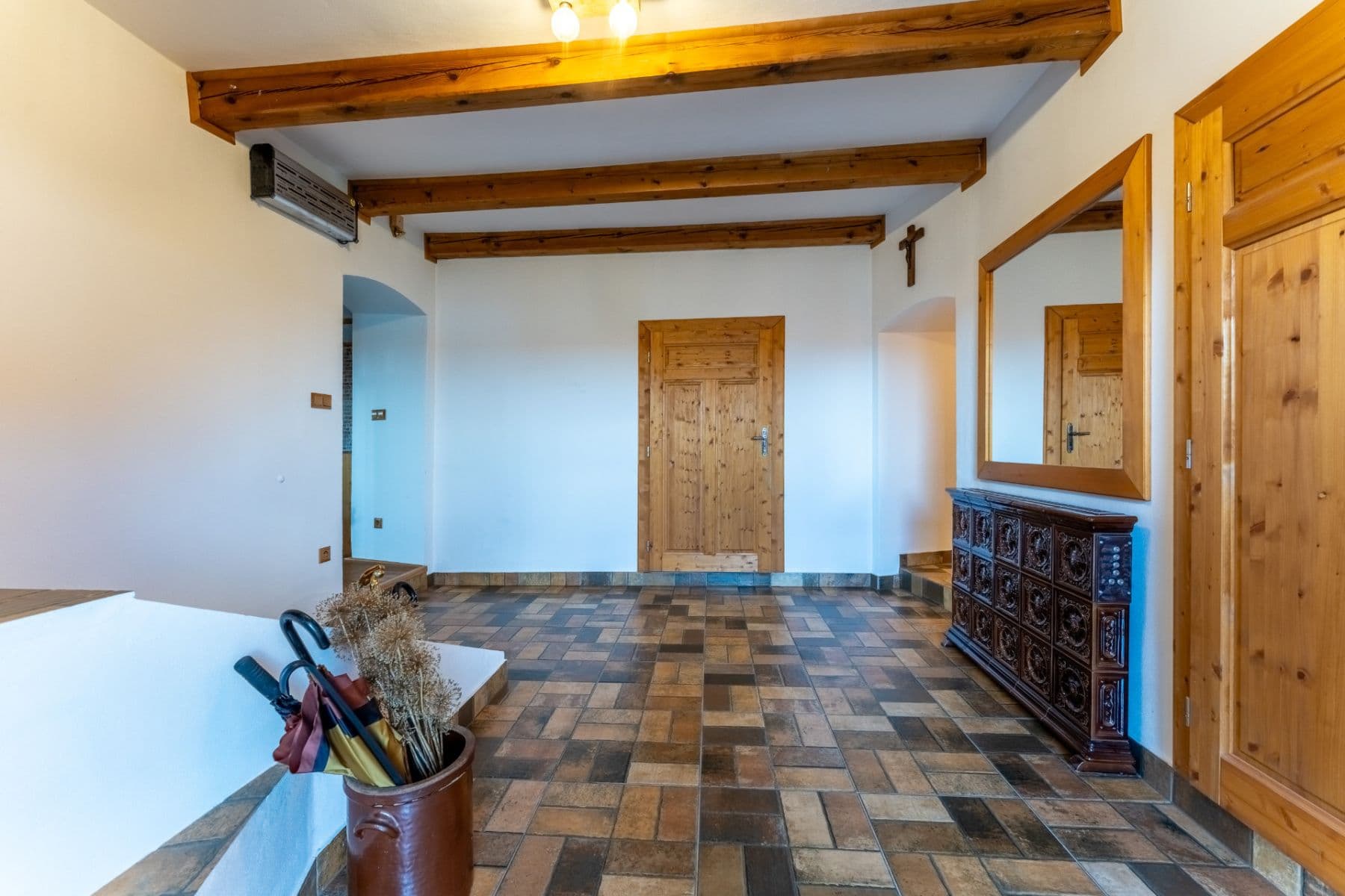 Predaj domu 926 m², pozemok 3.061 m², Sedlečko u Soběslavě, Jihočeský kraj Predaj domu 926 m², pozemok 3.061 m², Sedlečko u Soběslavě, Jihočeský kraj